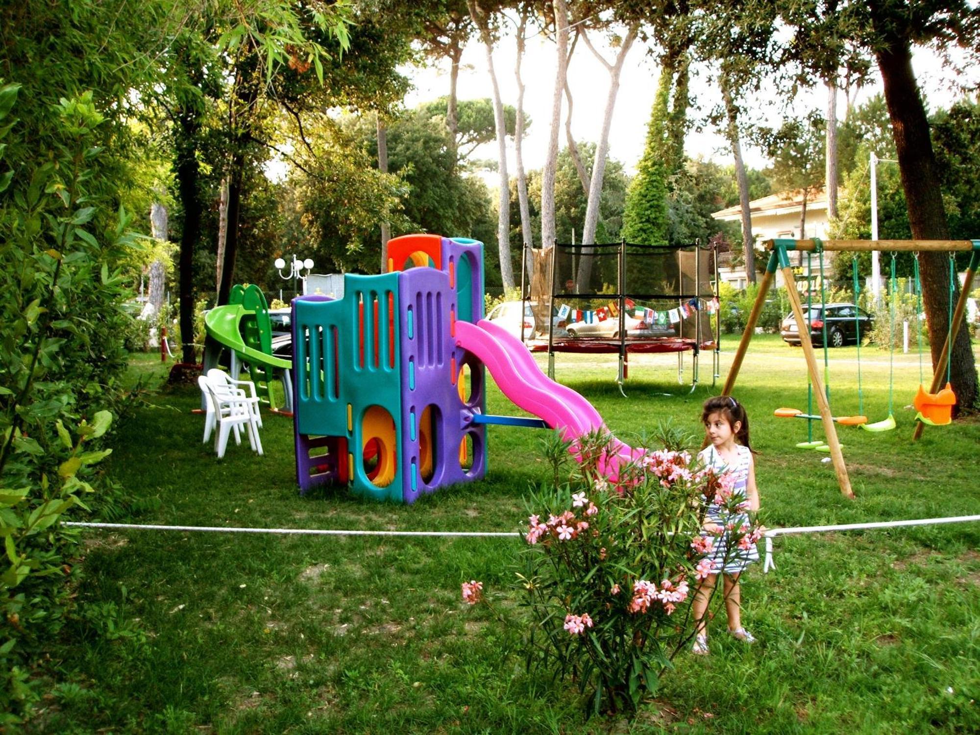 Hotel Astor Victoria Forte dei Marmi Exterior photo