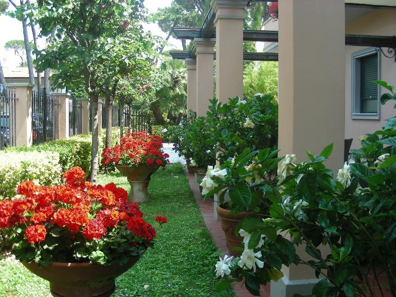 Hotel Astor Victoria Forte dei Marmi Exterior photo