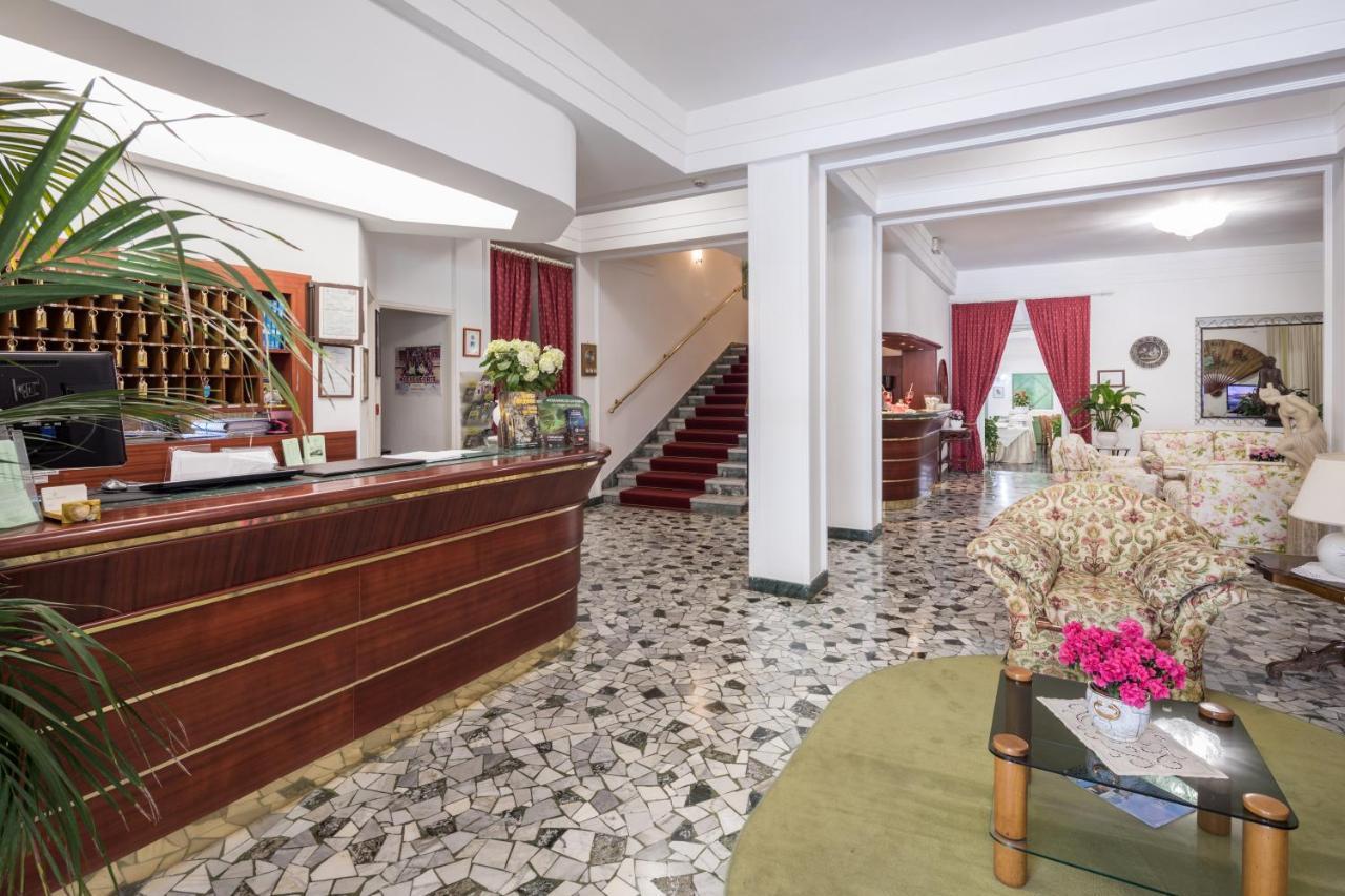 Hotel Astor Victoria Forte dei Marmi Exterior photo