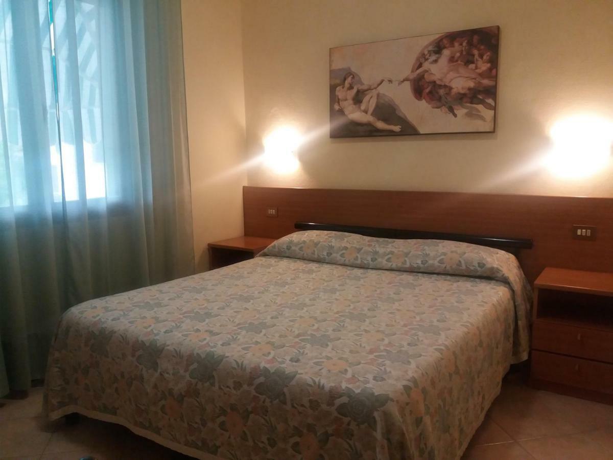 Hotel Astor Victoria Forte dei Marmi Exterior photo